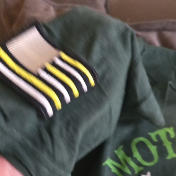 Affliction Dark Green Tee with Yellow Graphic - Picture 4 of 5